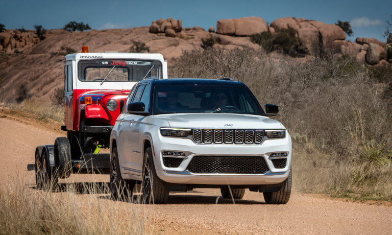 2023 Jeep Grand Cherokee Exterior Towing Desert