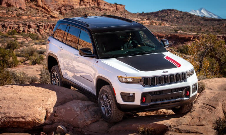 2023 Jeep Grand Cherokee Exterior Offroad Desert
